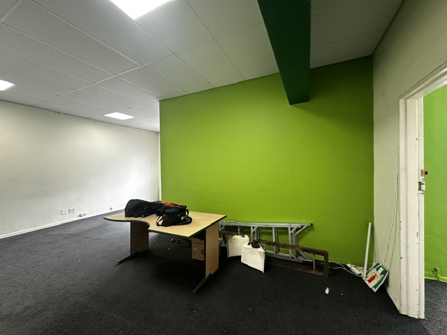 To Let Commercial Property for Rent in Paarden Eiland Western Cape